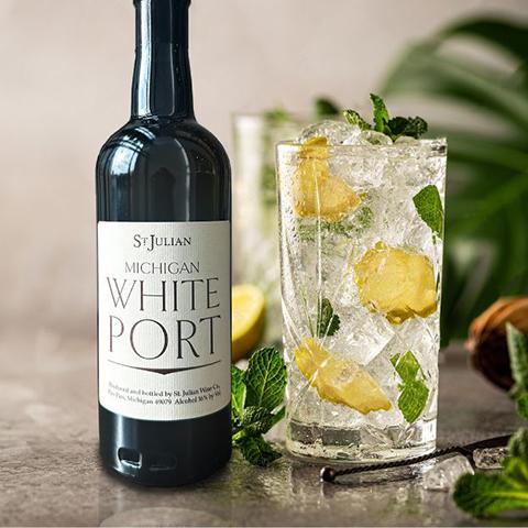 Porto Tonico Wine Cocktail Image